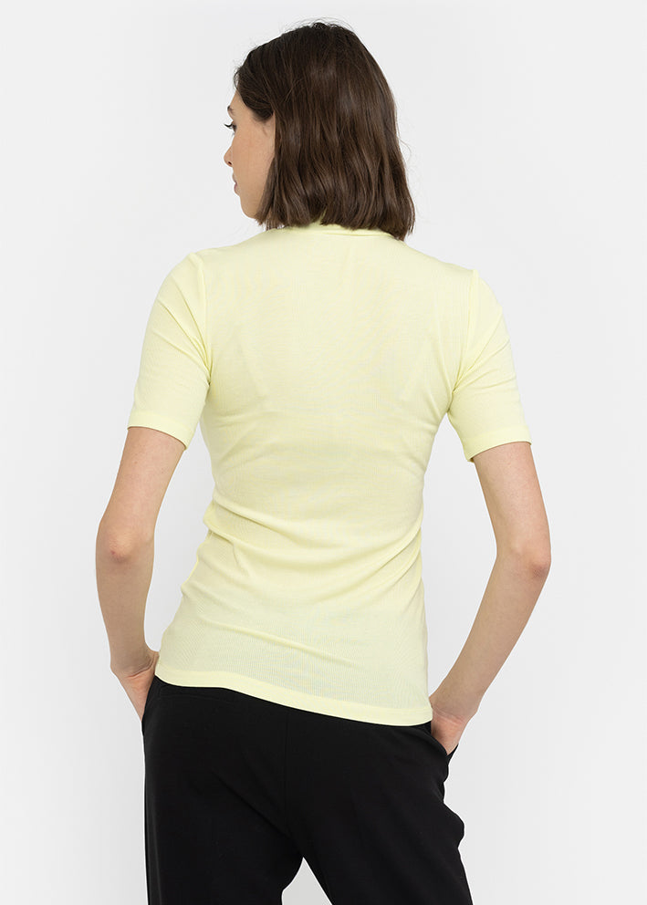 Soft Rebels Fenja T-neck T-shirt SR223-309 Pale Lime Yellow