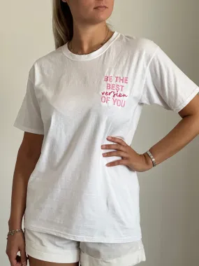 T-shirt bianca con ricamo Be The Best Version Of You