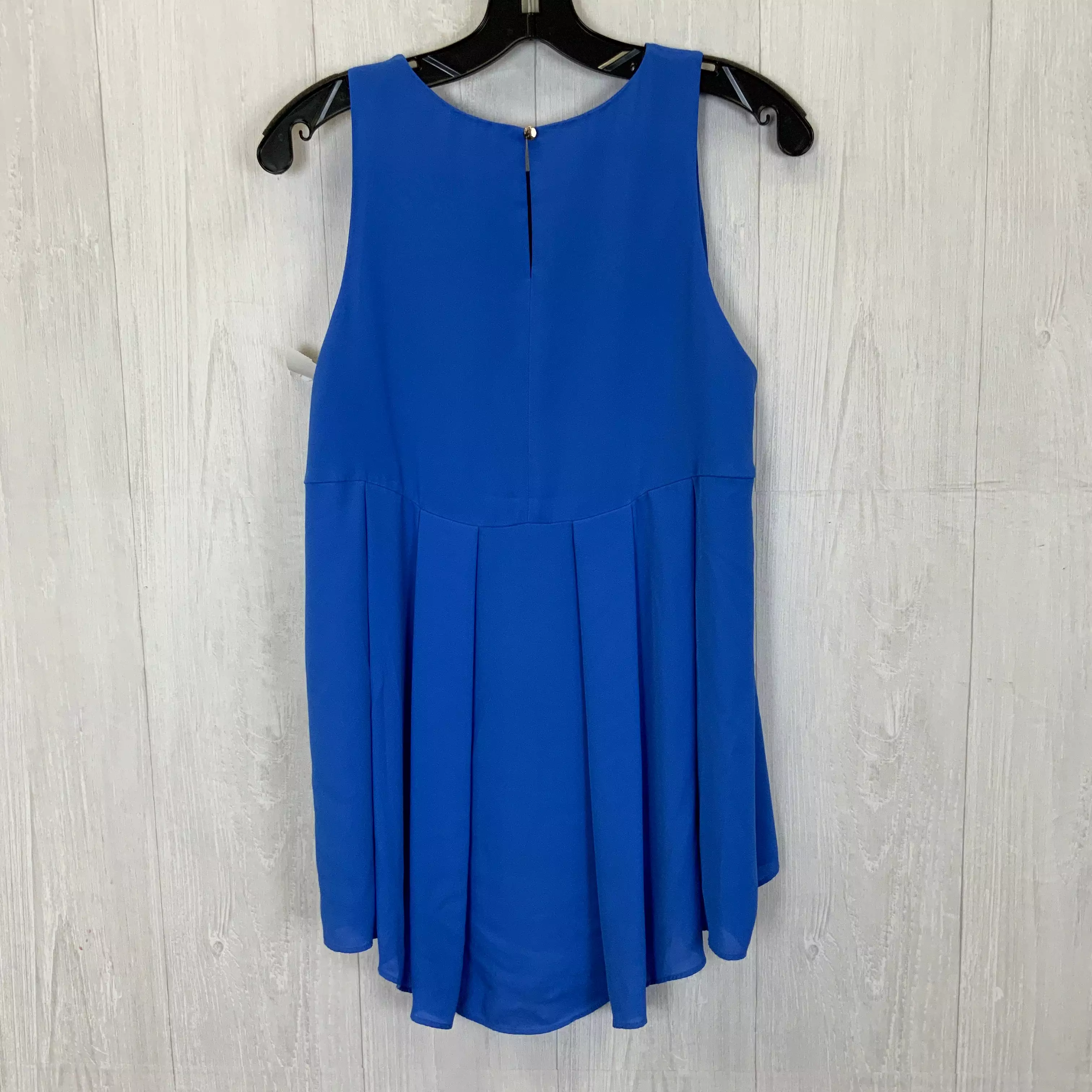 Top Sleeveless By Vince Camuto  Size: S