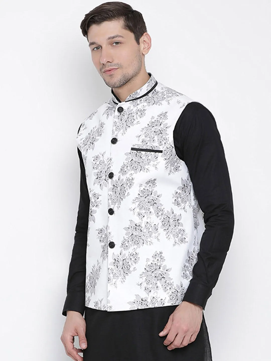 VASTRAMAY Men's White Cotton Blend Ethnic Jacket