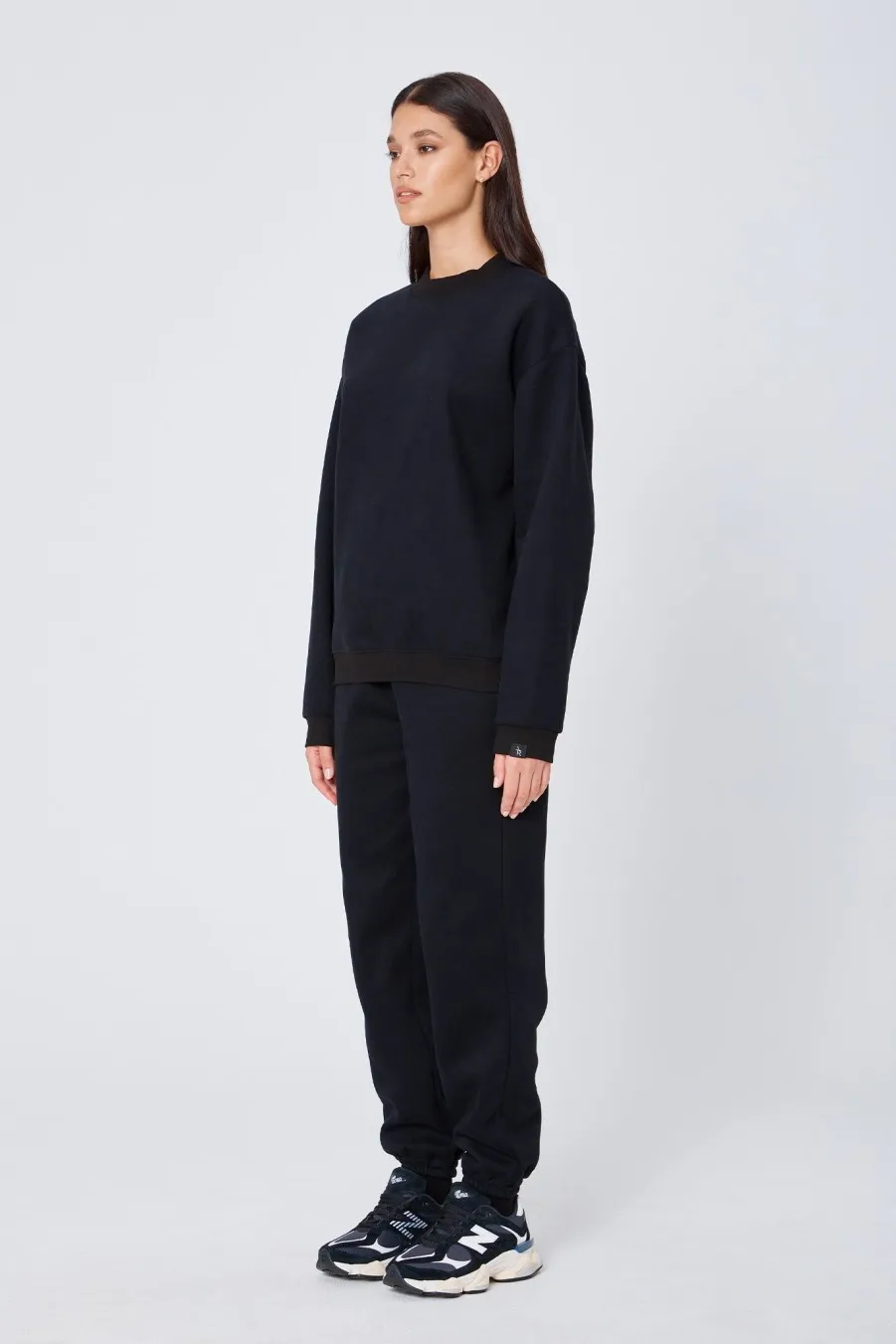 Women Atoir  | The Crew Black